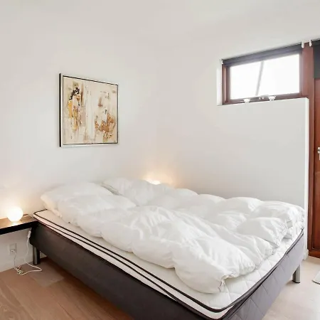 Two-bedroom Holiday In 8 Bogense