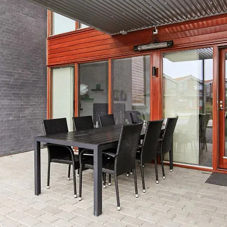 Lejlighed Two-bedroom Holiday In 8